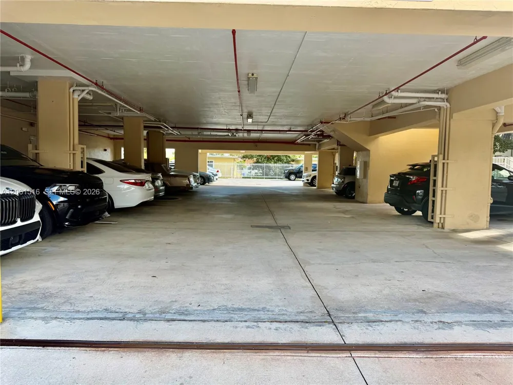601 SW 37th Ave #303 Miami, FL 33135