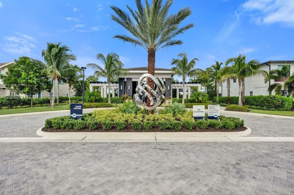 12474 Solana Bay Cir Palm Beach Gardens, FL 33412