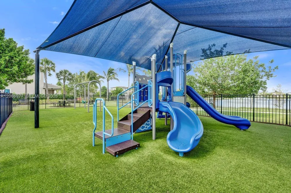 12474 Solana Bay Cir Palm Beach Gardens, FL 33412