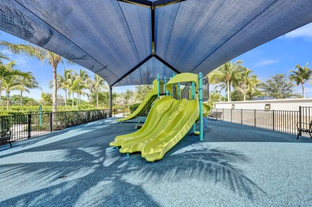 12474 Solana Bay Cir Palm Beach Gardens, FL 33412