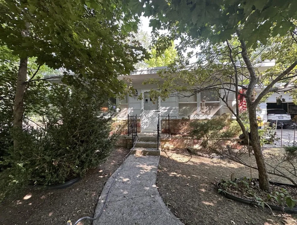 917 Holly Street East Bay Township, MI 49686