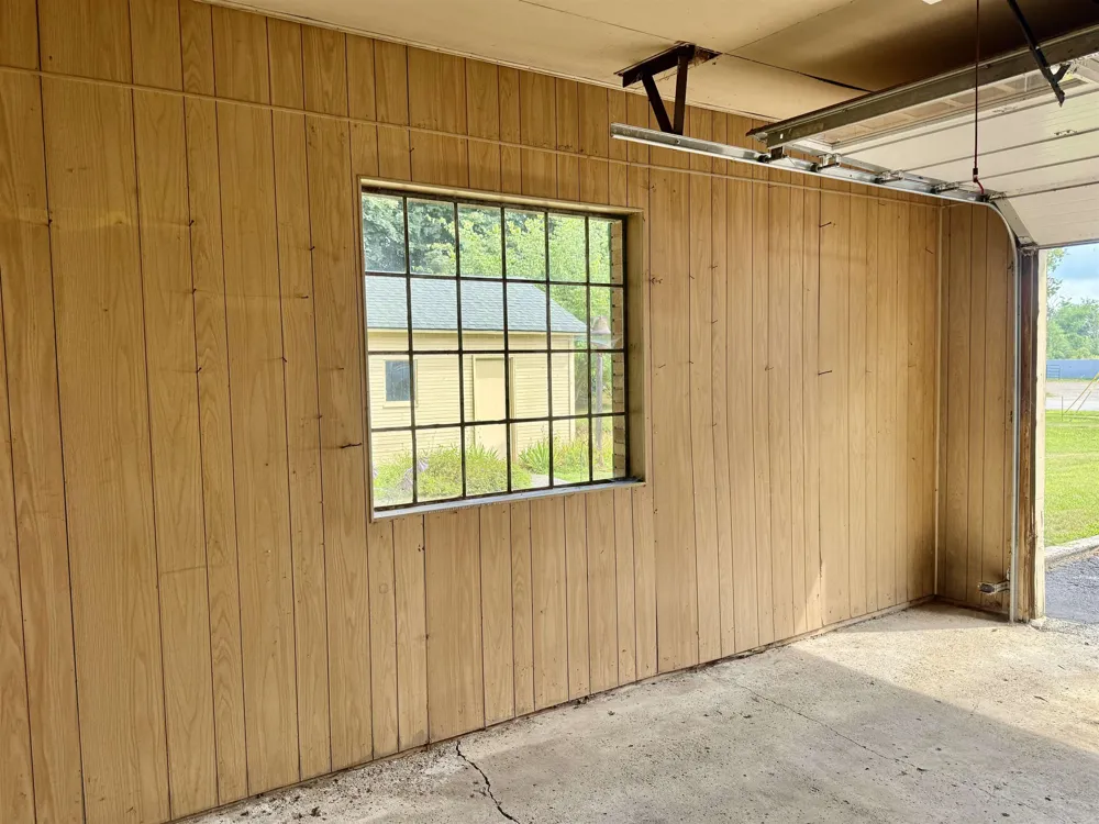 717 E Saginaw Street Breckenridge Village, MI 48615