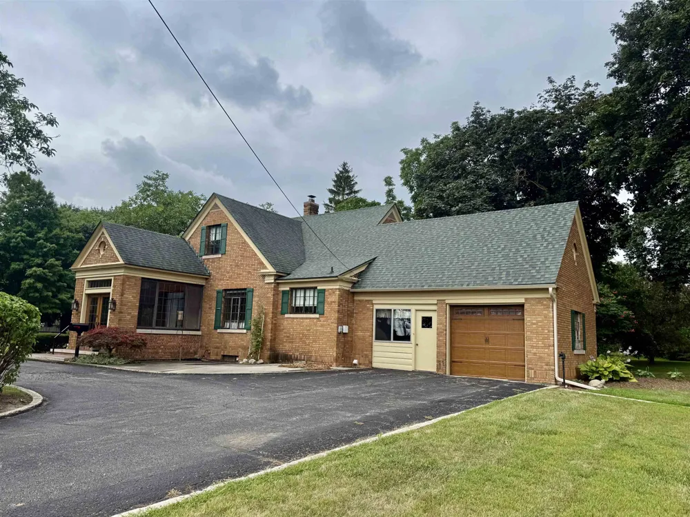 717 E Saginaw Street Breckenridge Village, MI 48615