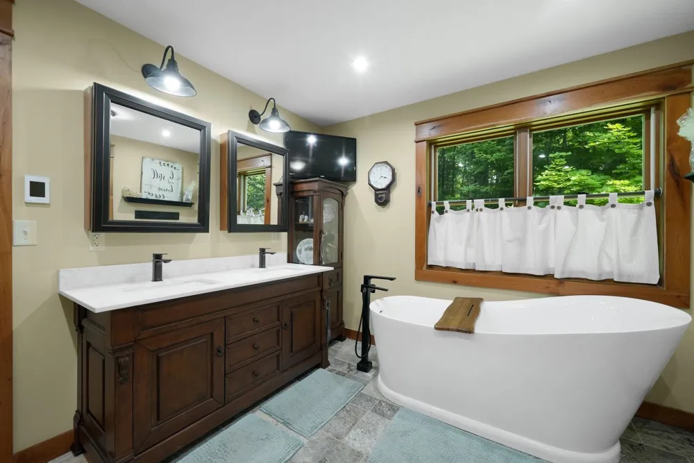1335 Lamerson Lane Inland Township, MI 49643