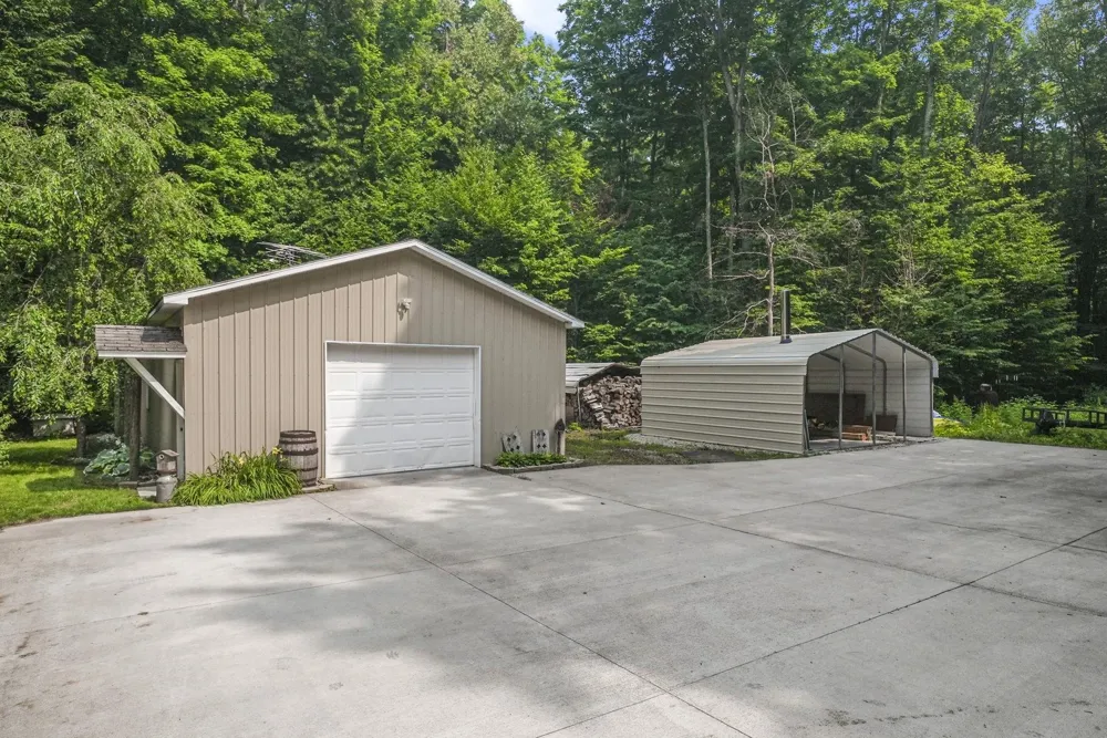 1335 Lamerson Lane Inland Township, MI 49643