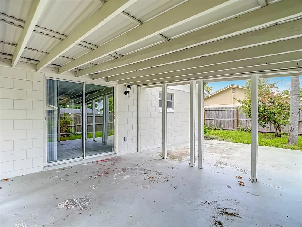 6701 VILLAGE GROVE COURT Tampa, FL 33615