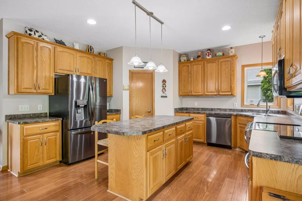 680 Kayla Lane Hanover, MN 55341