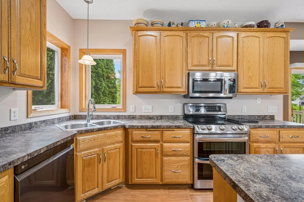 680 Kayla Lane Hanover, MN 55341