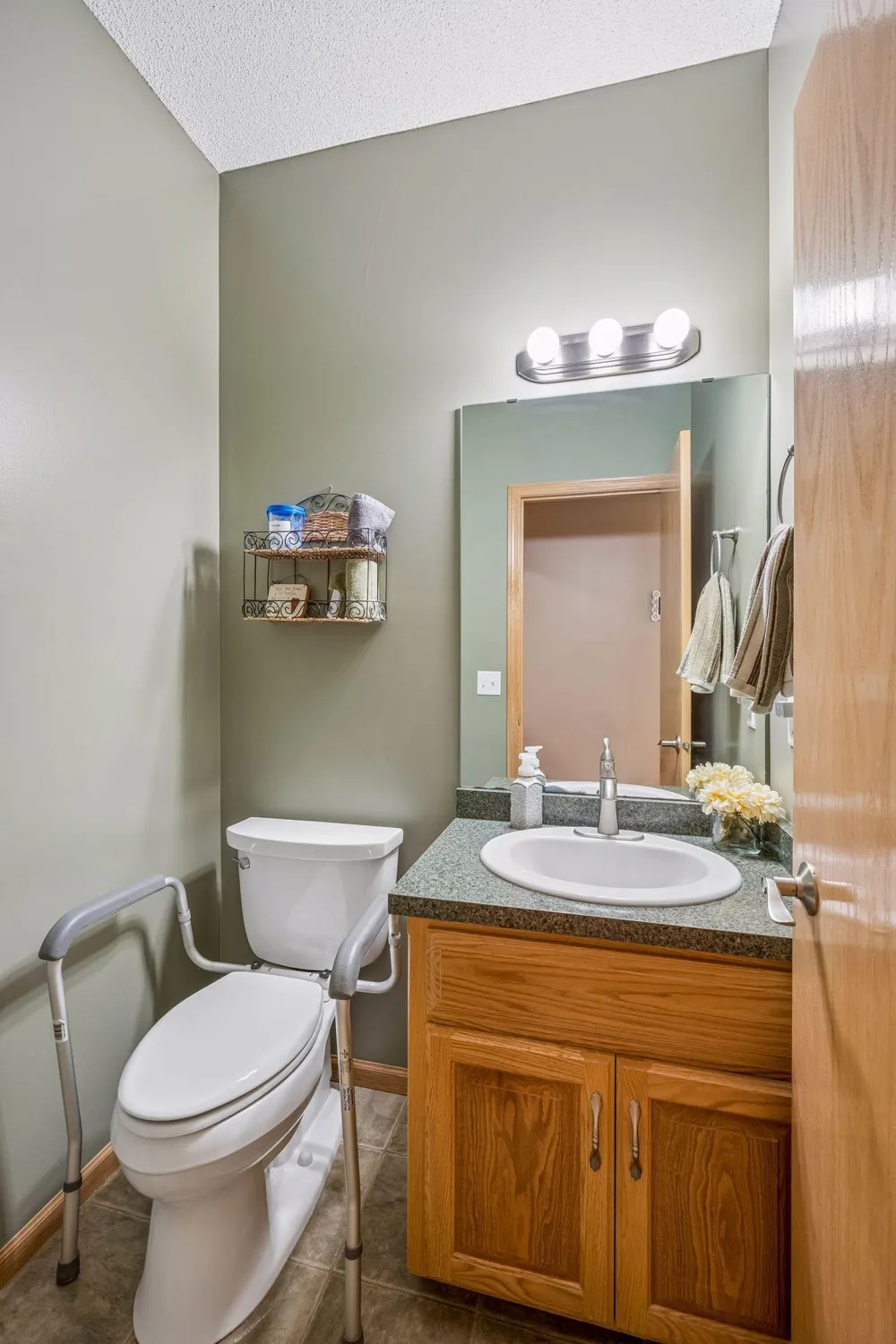 680 Kayla Lane Hanover, MN 55341