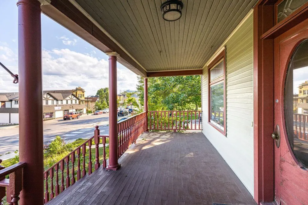 1101 E 4th Street Duluth, MN 55805