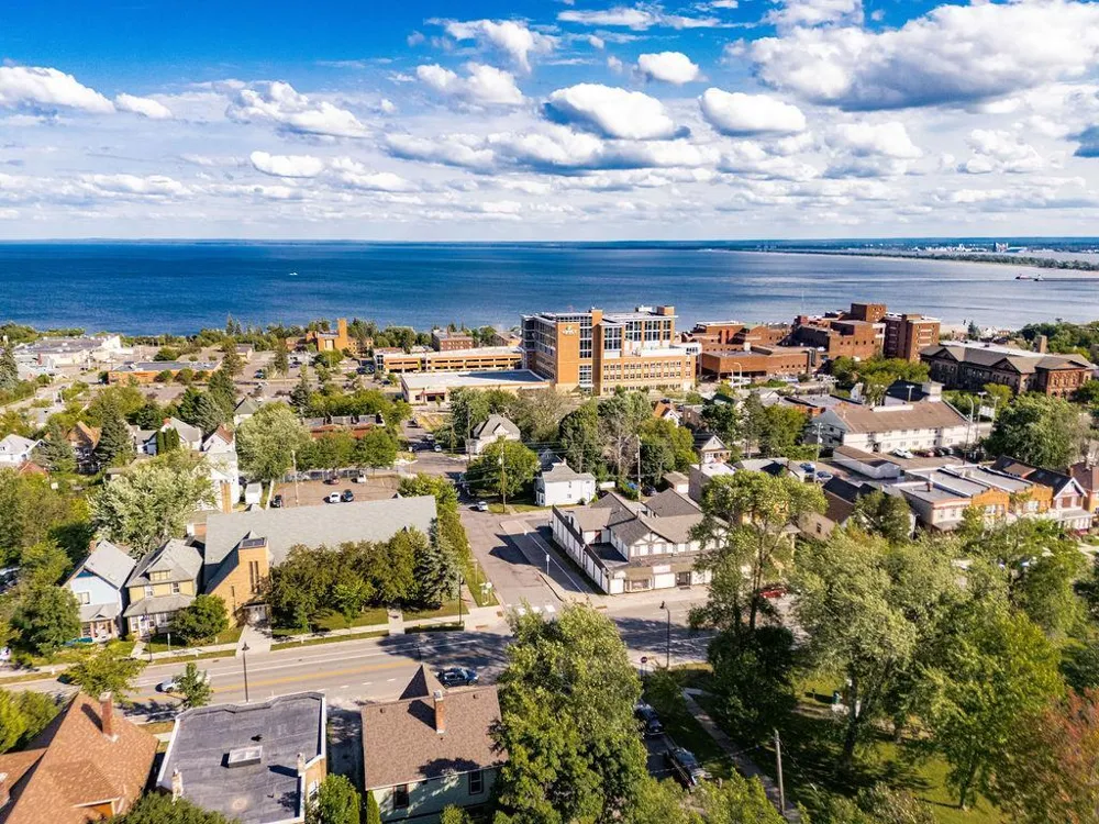 1101 E 4th Street Duluth, MN 55805