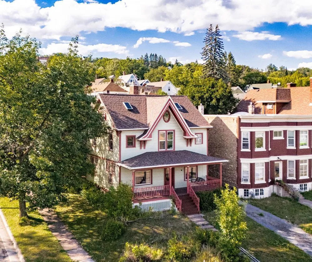 1101 E 4th Street Duluth, MN 55805
