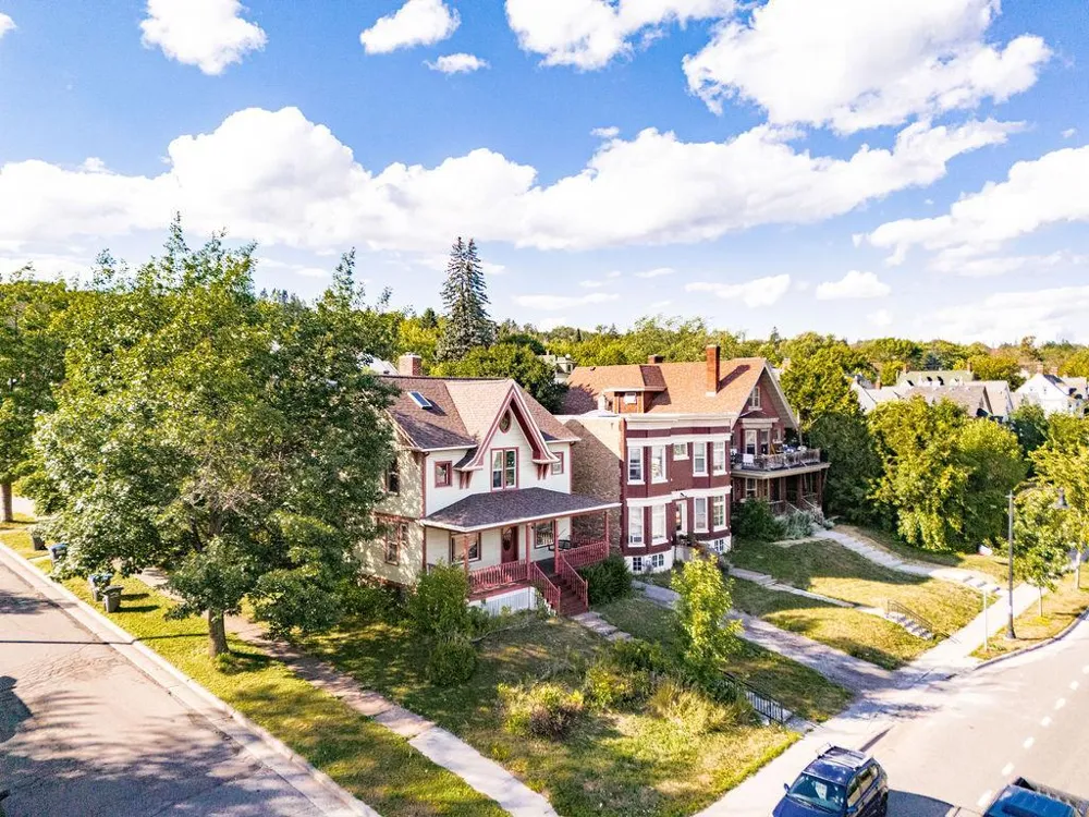 1101 E 4th Street Duluth, MN 55805