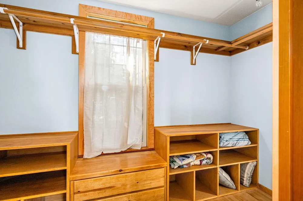 1101 E 4th Street Duluth, MN 55805