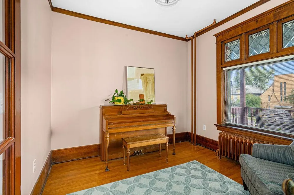 1101 E 4th Street Duluth, MN 55805