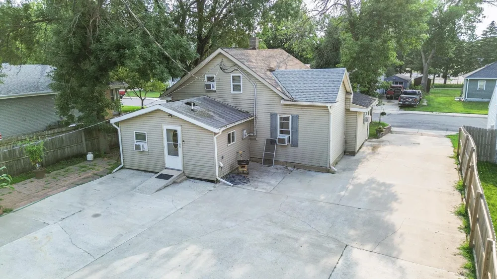 407 S 2nd Street Marshall, MN 56258