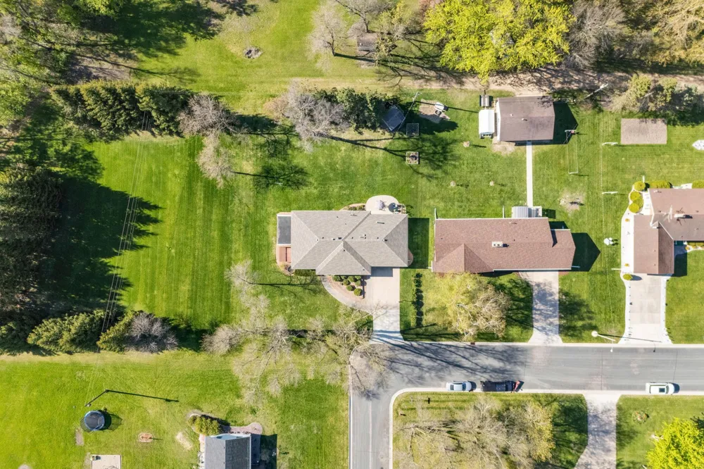 616 Elm Avenue SE Montgomery, MN 56069
