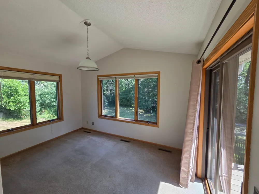 5853 Oxboro Avenue Stillwater, MN 55082