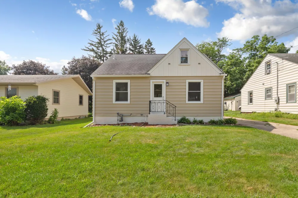 123 W Mckinley Street Owatonna, MN 55060
