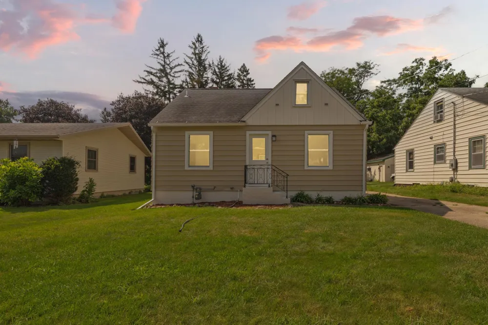 123 W Mckinley Street Owatonna, MN 55060