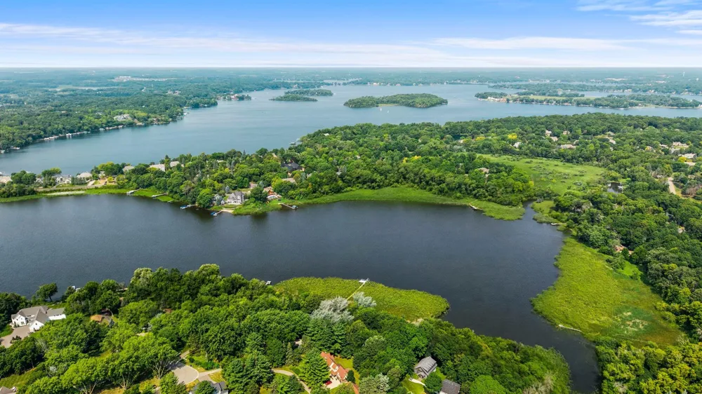 6524 Aster Circle Excelsior, MN 55331