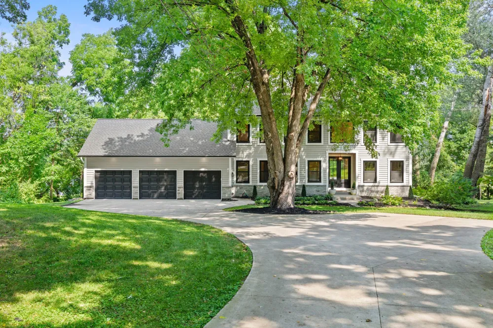 6524 Aster Circle Excelsior, MN 55331