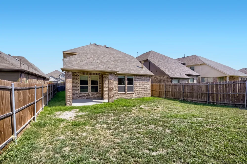 3925 Chesapeake Lane Heartland, TX 75126