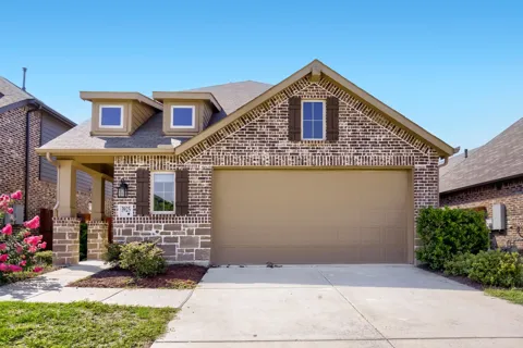 3925 Chesapeake Lane