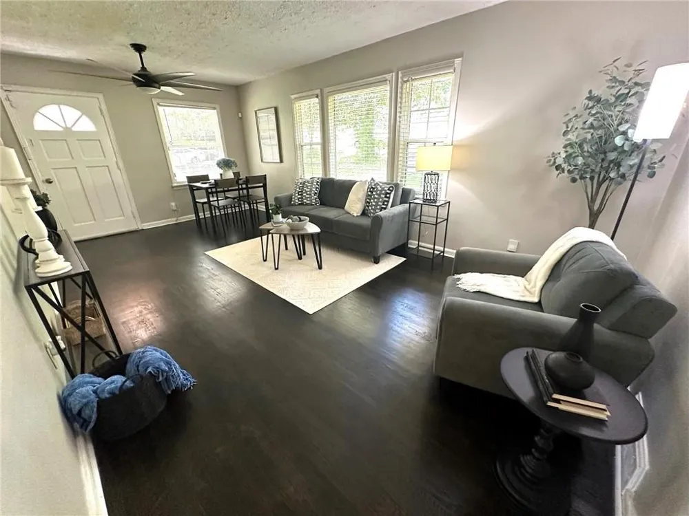 1900 Meadow Lane #1900 Decatur, GA 30032