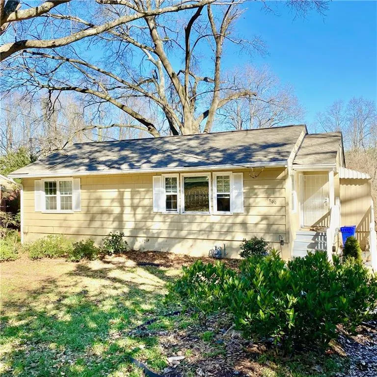 1900 Meadow Lane #1900 Decatur, GA 30032