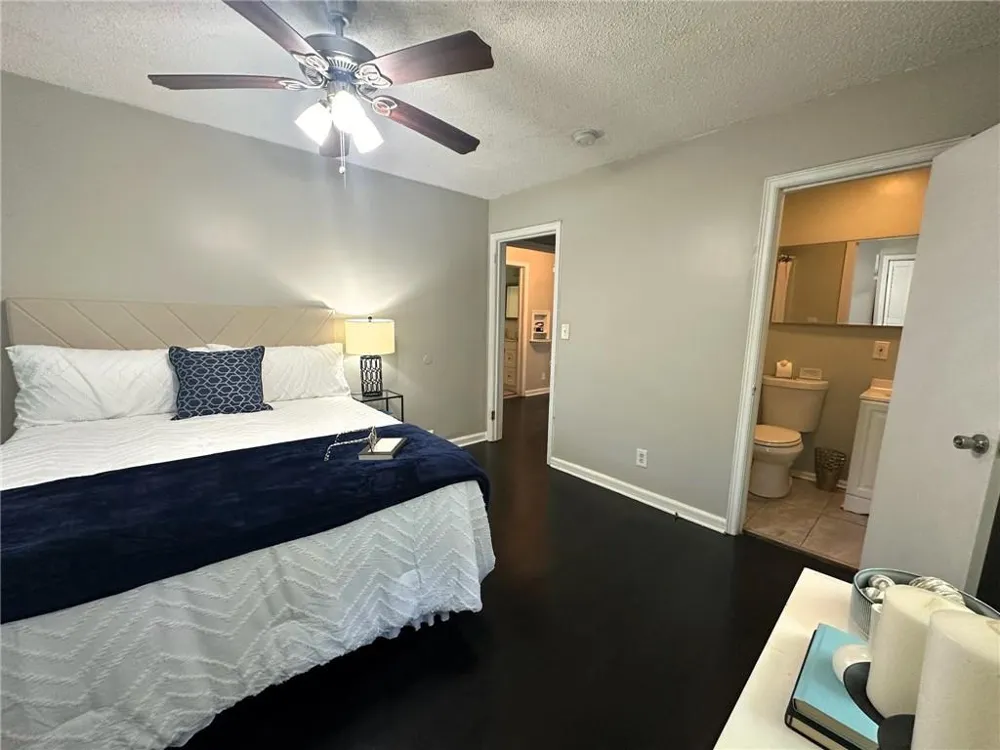 1900 Meadow Lane #1900 Decatur, GA 30032