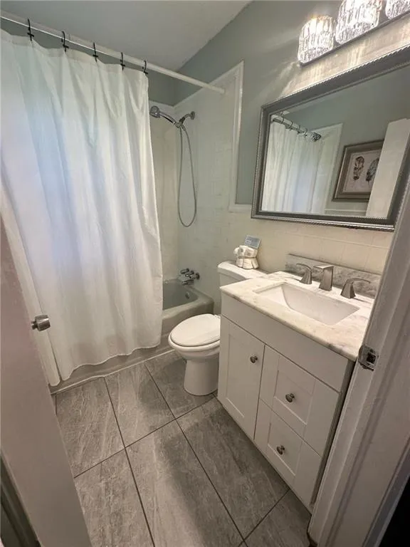 1900 Meadow Lane #1900 Decatur, GA 30032