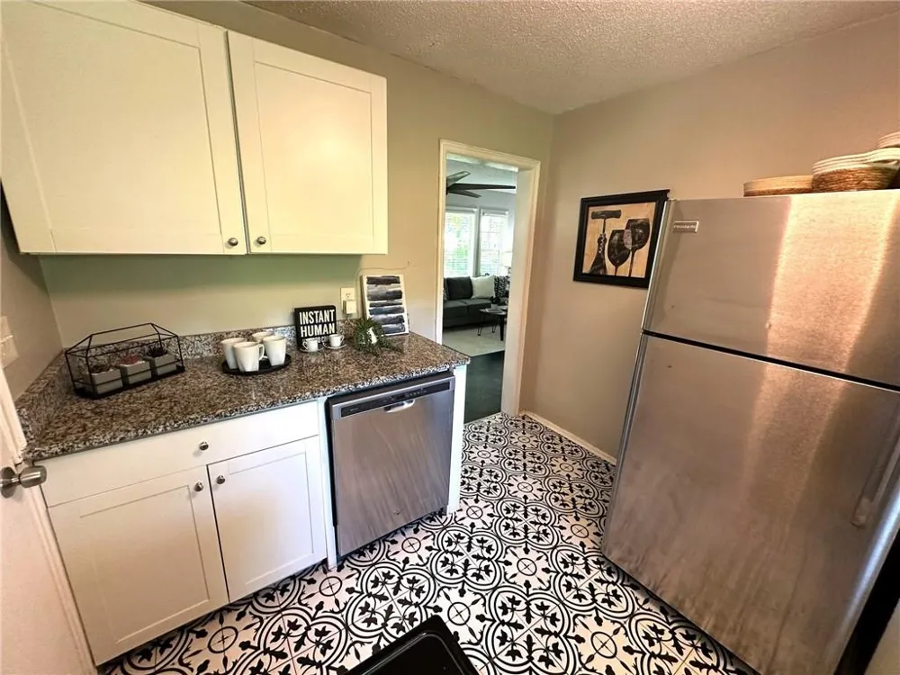 1900 Meadow Lane #1900 Decatur, GA 30032