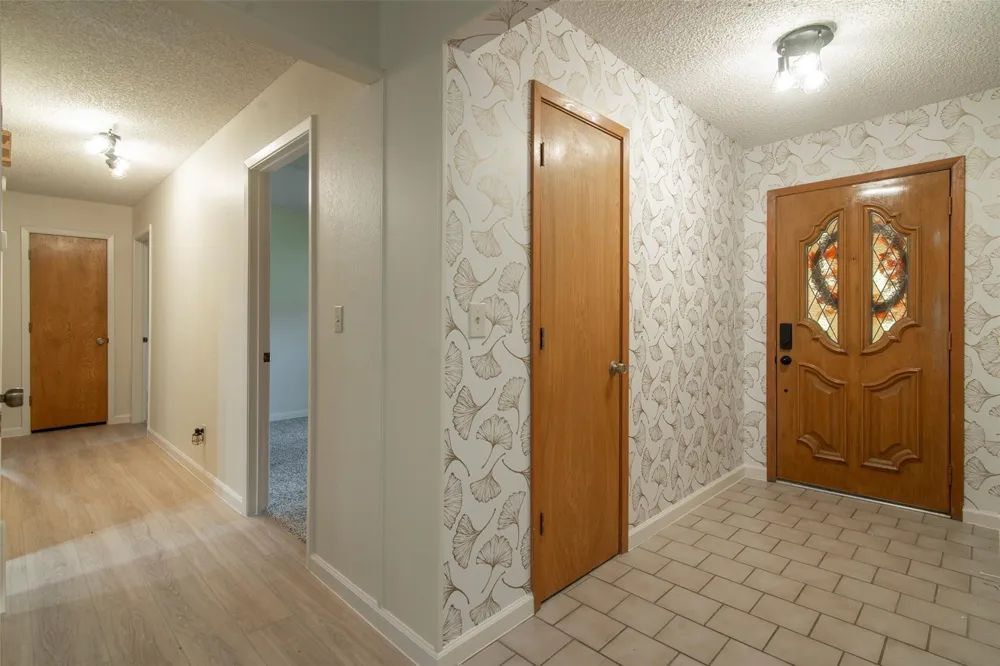 284 W San Antonio Street Van Alstyne, TX 75495