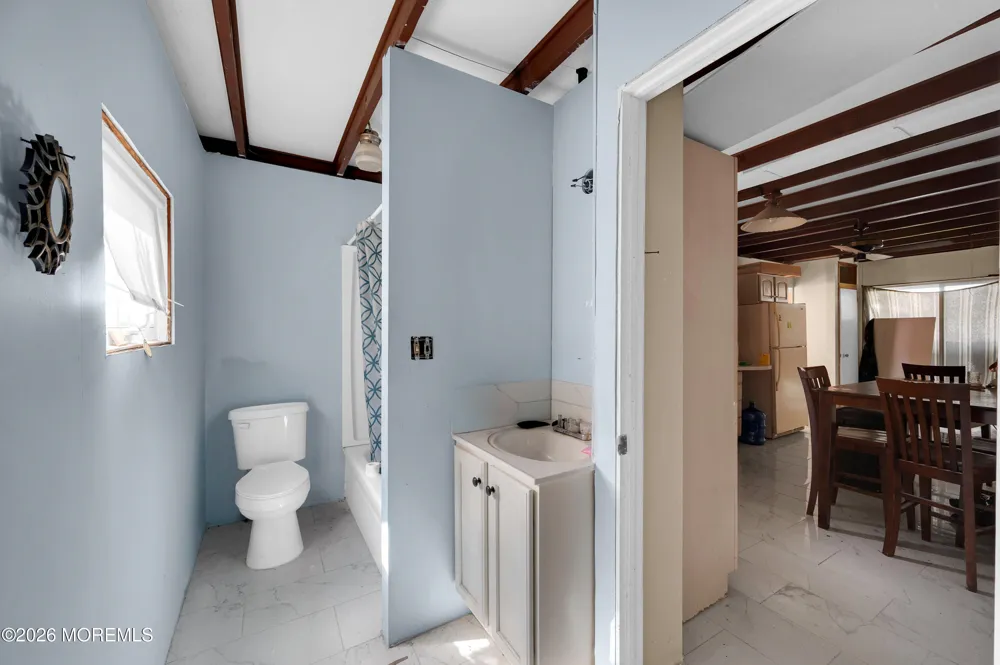 40 W Anchor Drive Little Egg Harbor, NJ 08087