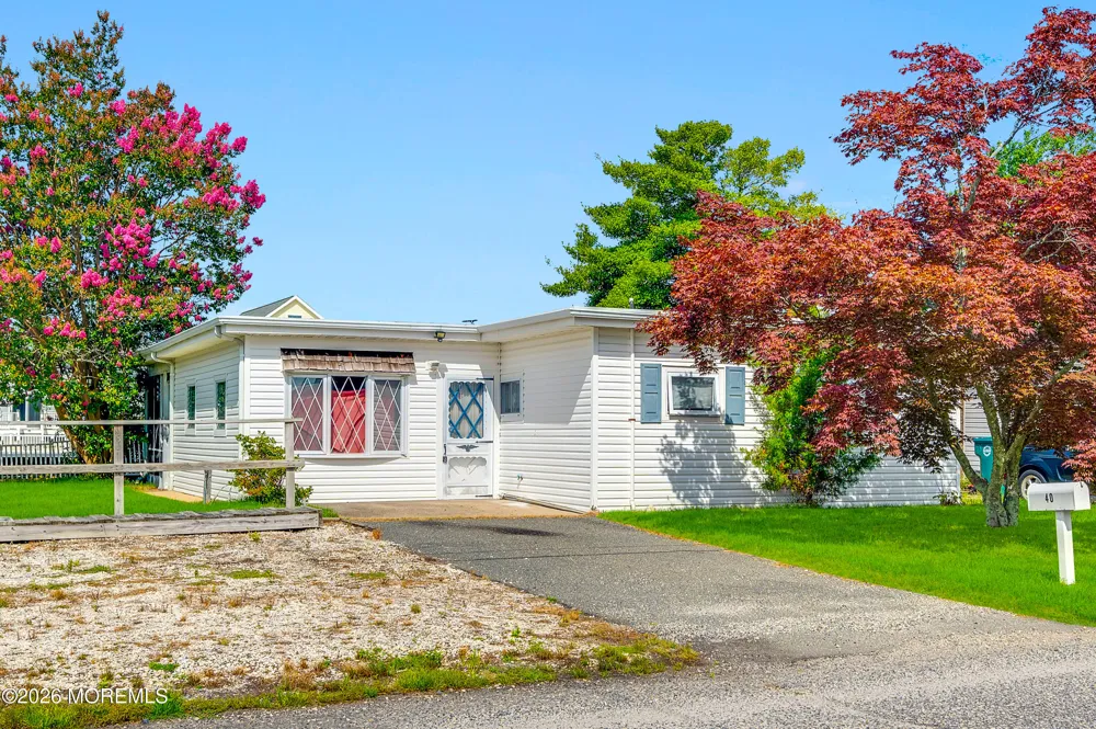 40 W Anchor Drive Little Egg Harbor, NJ 08087