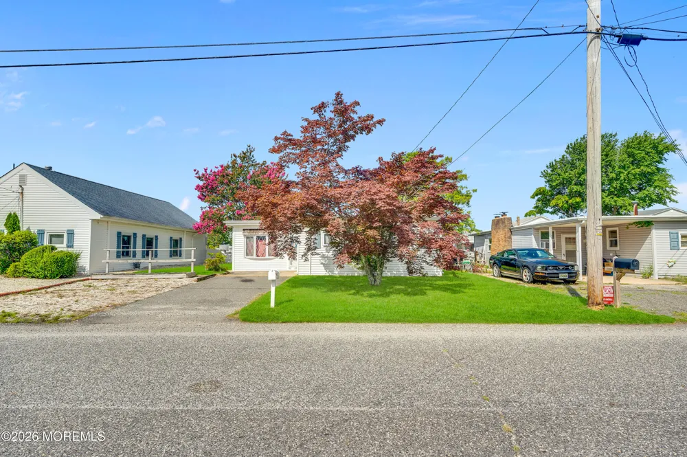 40 W Anchor Drive Little Egg Harbor, NJ 08087