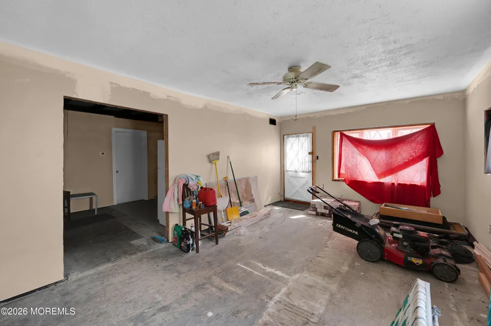 40 W Anchor Drive Little Egg Harbor, NJ 08087