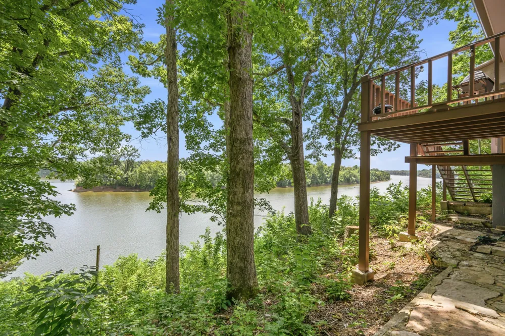 681 Attaway Ln Bath Springs, TN 38311