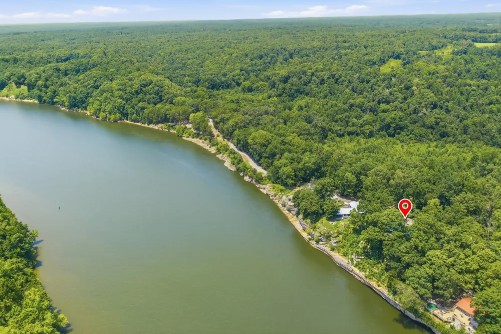 681 Attaway Ln Bath Springs, TN 38311