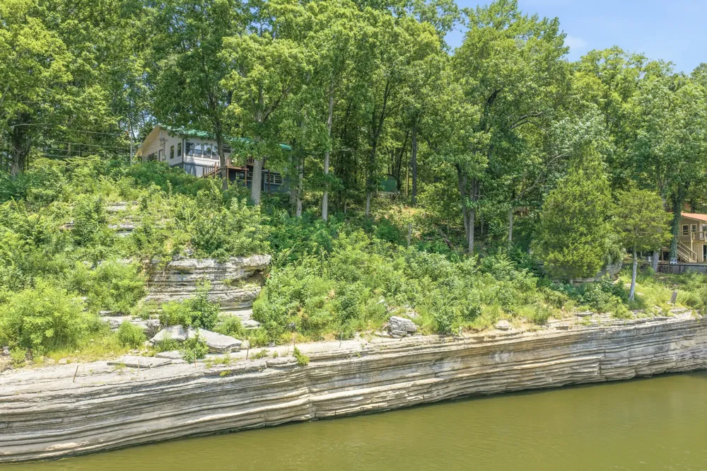 681 Attaway Ln Bath Springs, TN 38311