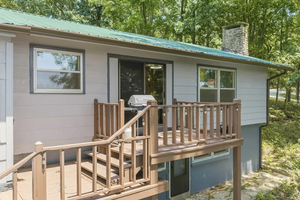 681 Attaway Ln Bath Springs, TN 38311