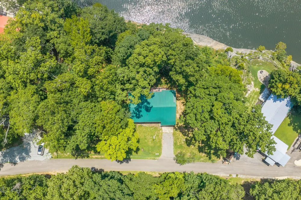 681 Attaway Ln Bath Springs, TN 38311