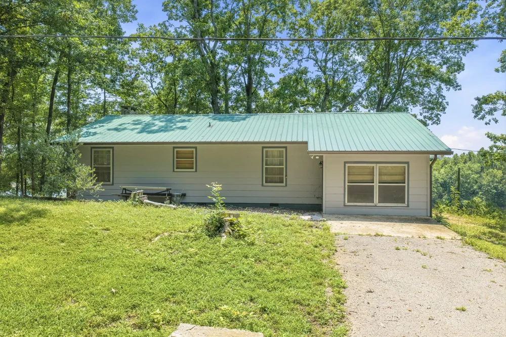 681 Attaway Ln Bath Springs, TN 38311
