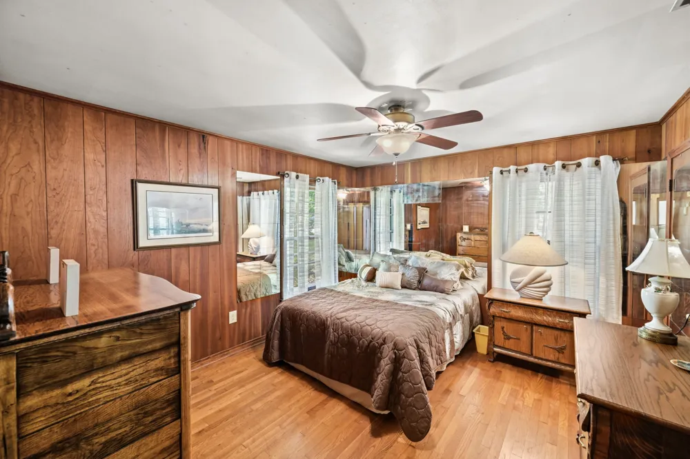 681 Attaway Ln Bath Springs, TN 38311