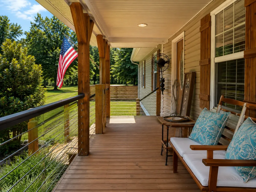 1198 Ed Sanders Rd Lynchburg, TN 37352
