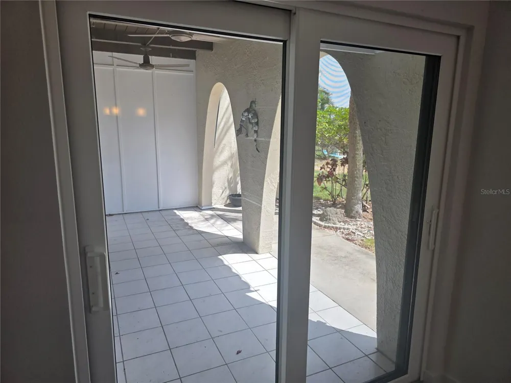 507 PLAZA SEVILLE COURT #15 St Petersburg, FL 33706