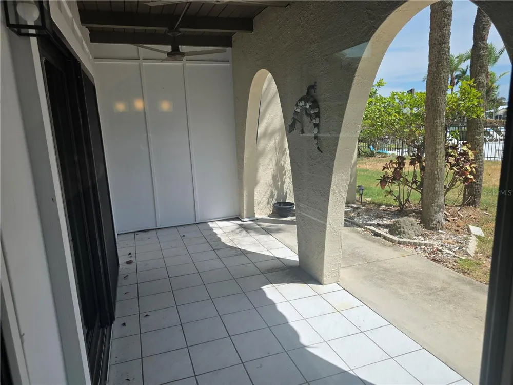 507 PLAZA SEVILLE COURT #15 St Petersburg, FL 33706