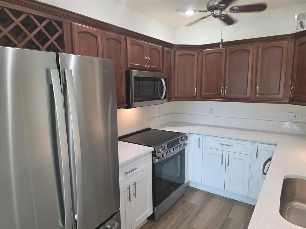507 PLAZA SEVILLE COURT #15 St Petersburg, FL 33706