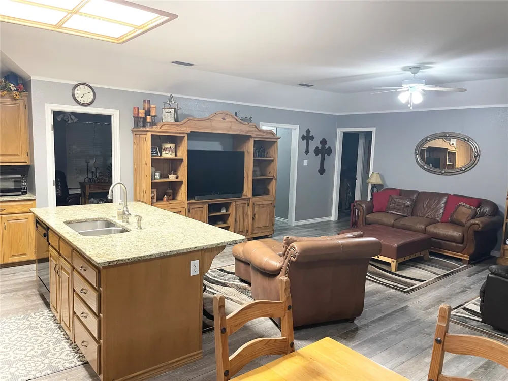 634 Maplewood Drive Stephenville, TX 76401